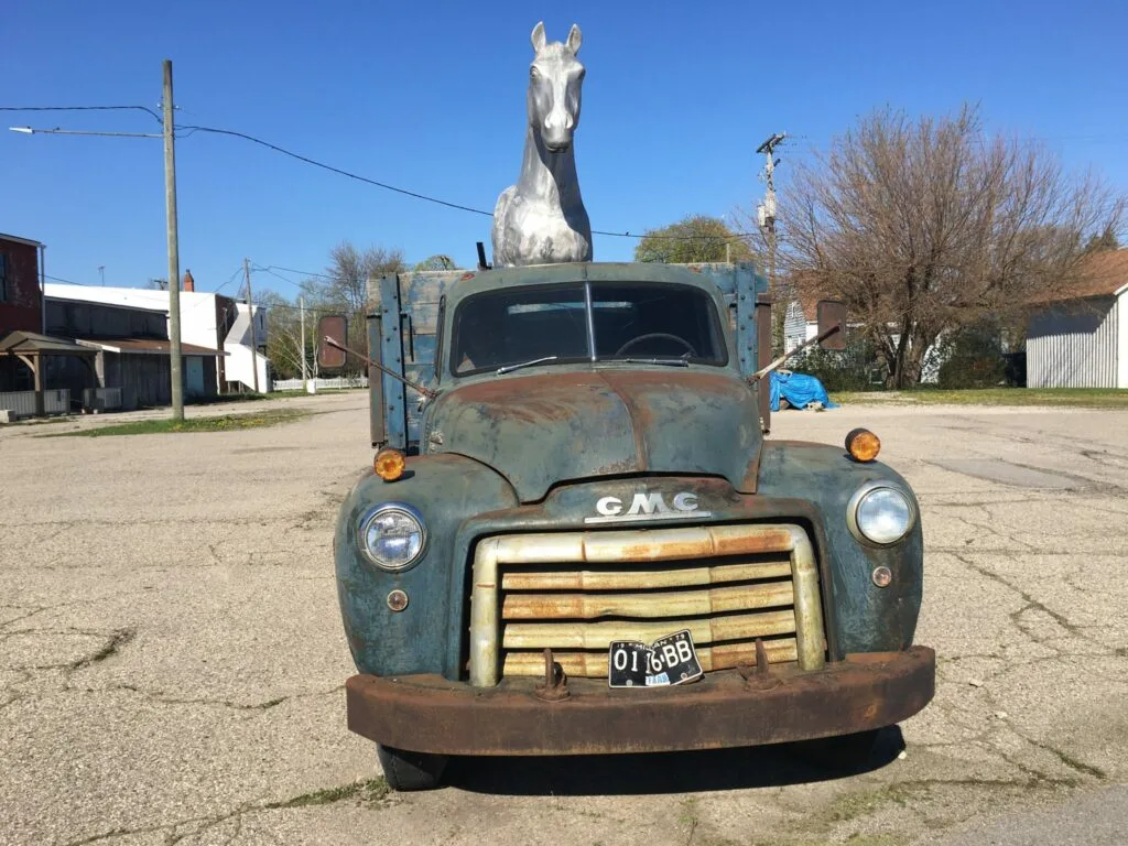 Front Of Gmc 350 Dump Truck