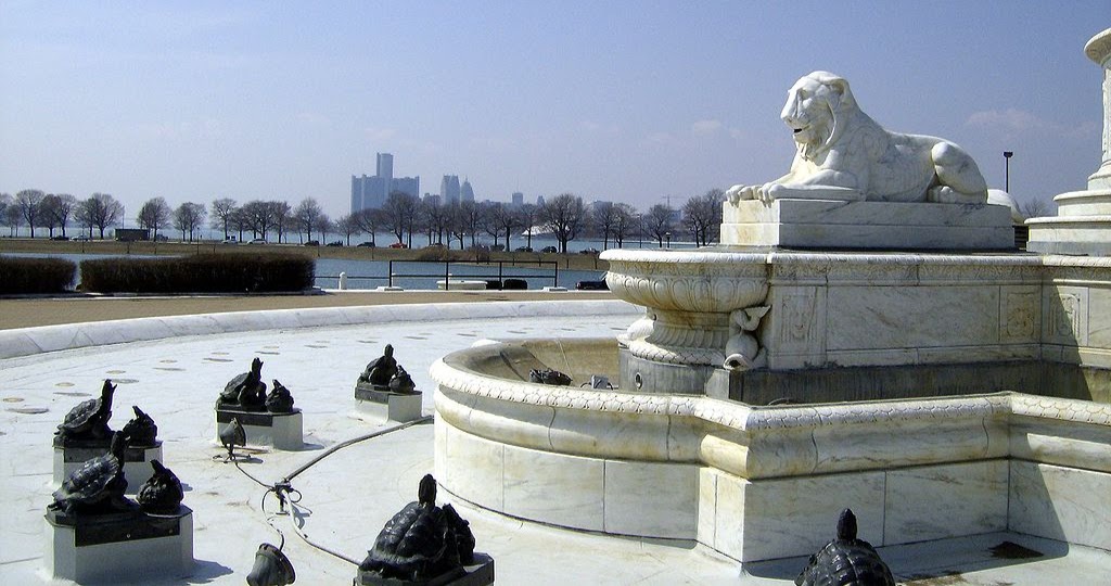 Lion Statue Near Water Fountain
