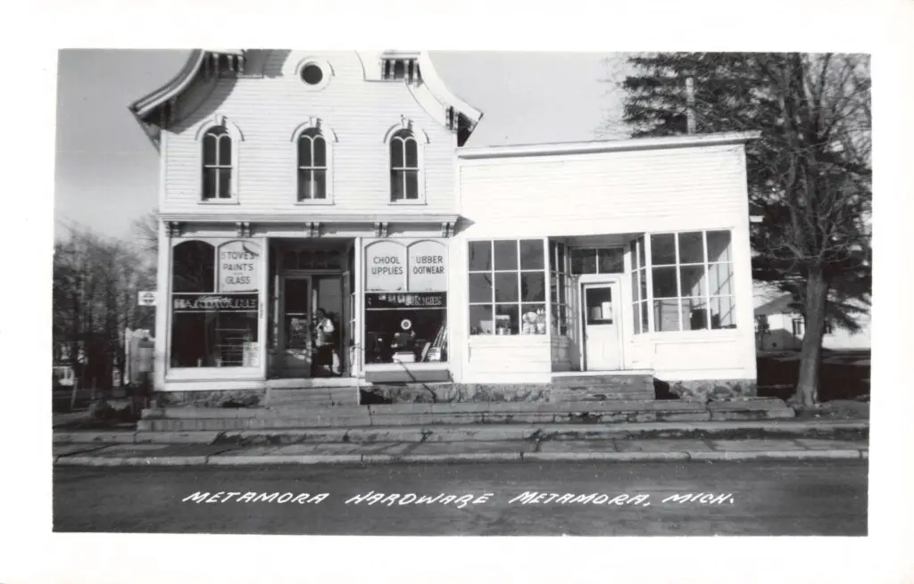 Metamora Hardware