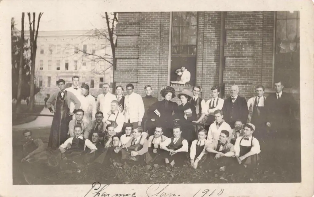 A Group Of People Posing For A Photo