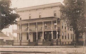 New Alpena Hotel F E. Le Duc Prop