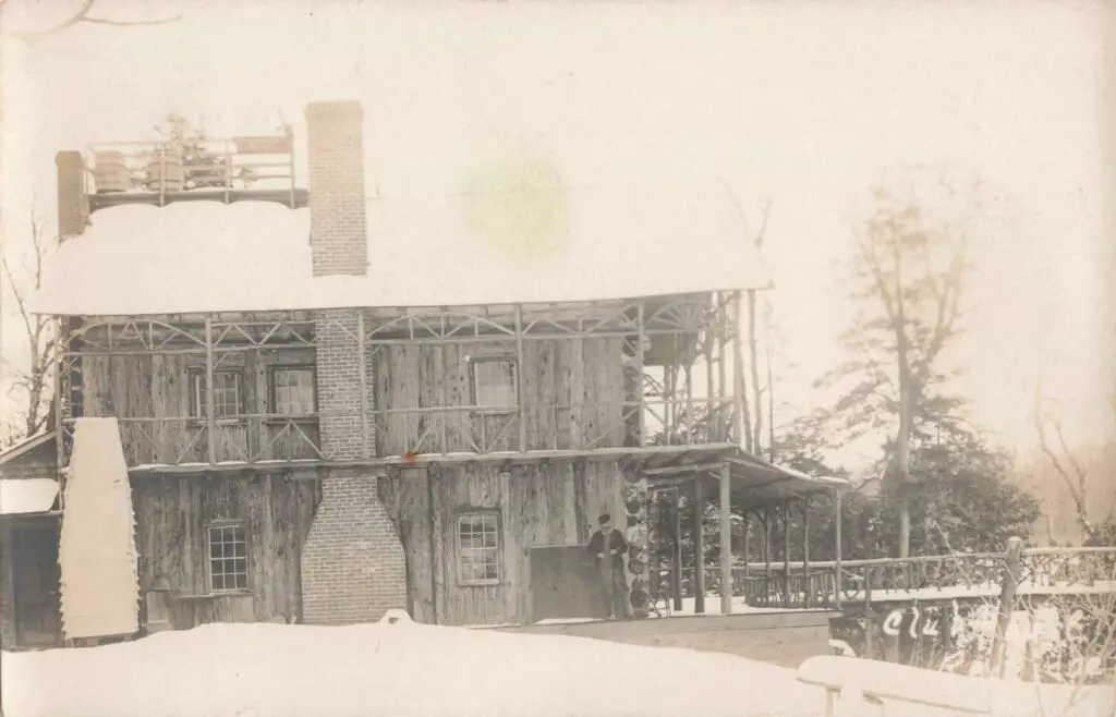 Redridge Club In Winter