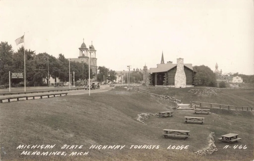 Tinder 40905 Tinder Rppc 081809 Tinder Rppc 081809 1615X1026