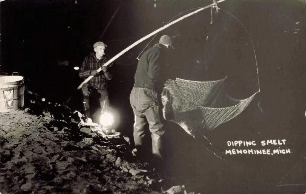 Dipping Smelt Menominee, Mich.