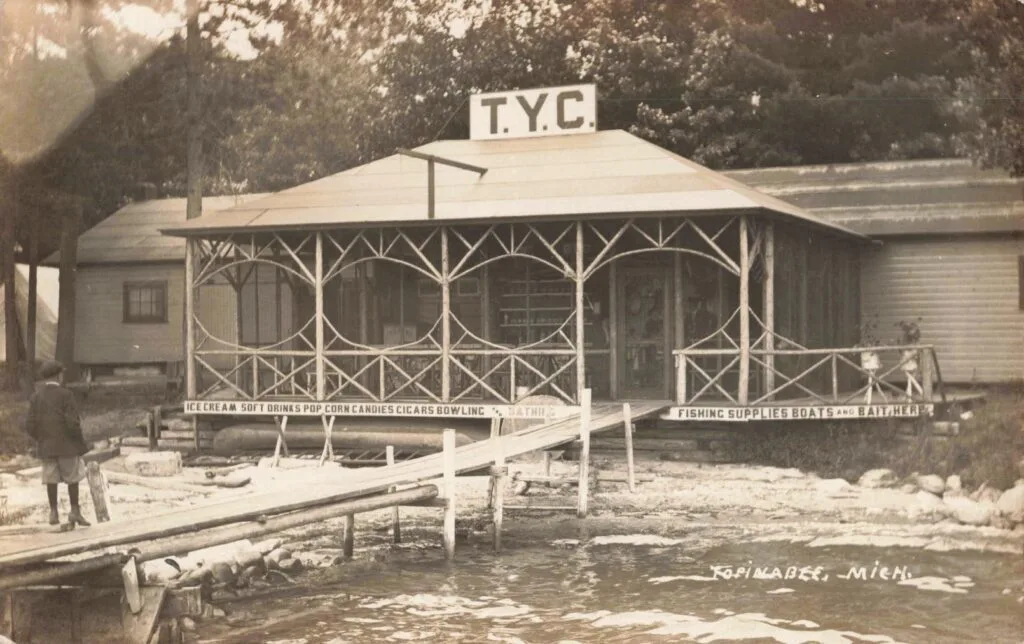 Historic Yacht Club By The Water.
