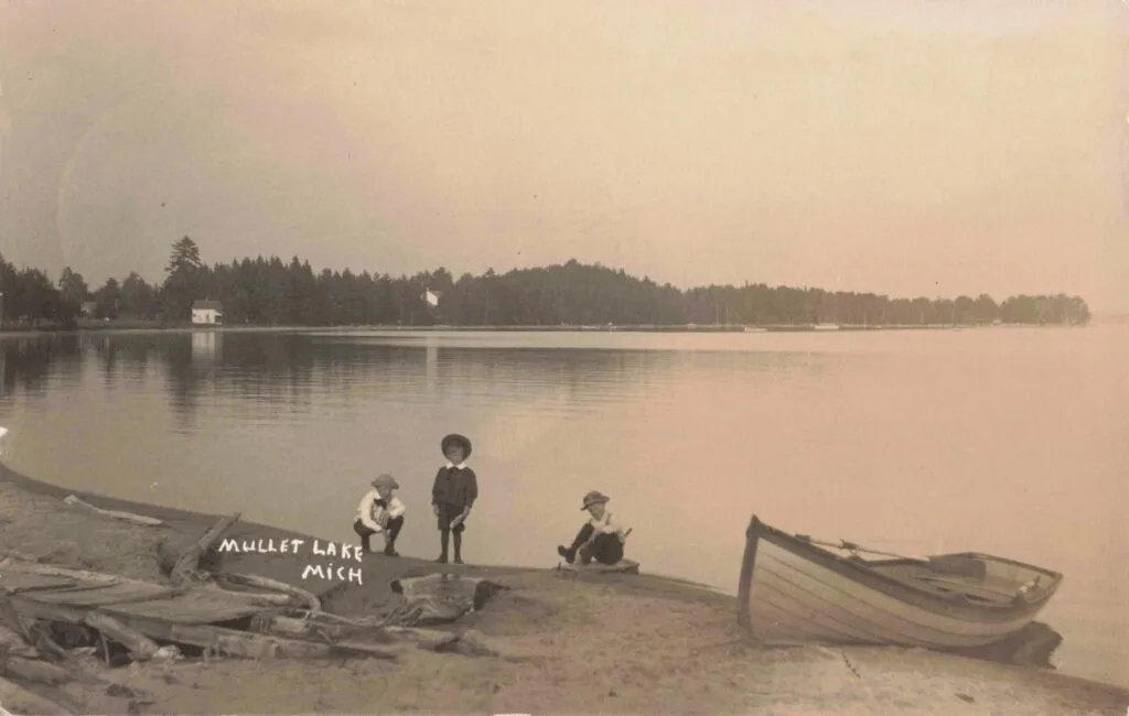 Children Playing By Mullet Lake. - History Of Mullet Lake Michigan