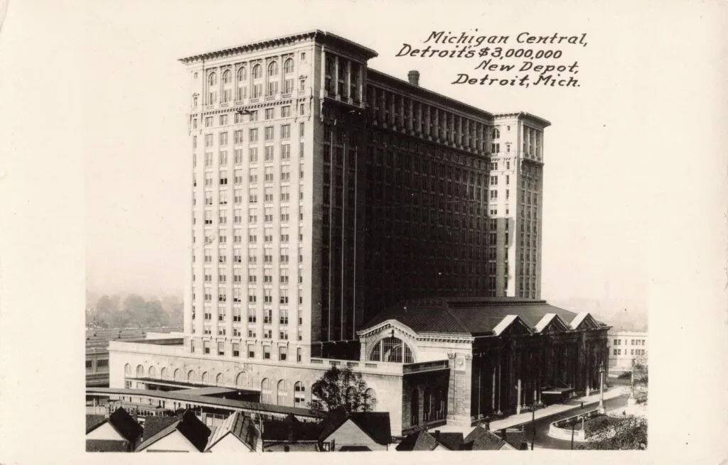 Michigan Centeral Station - Wwi Troop Train