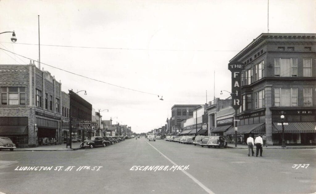 Historic Street View Of Escanaba.