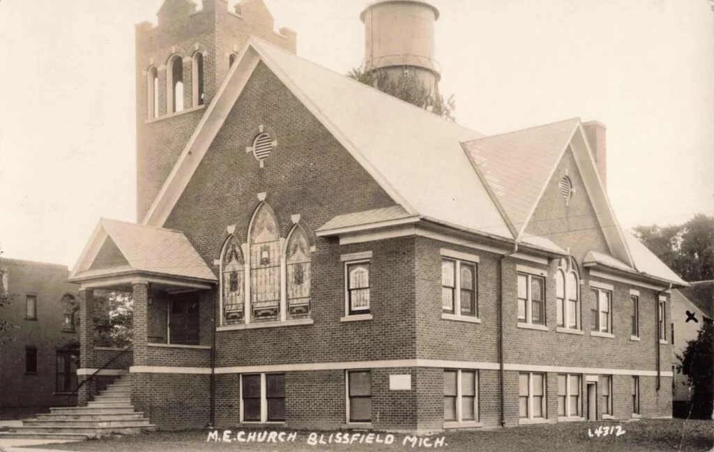 Methodist Episcopal Church Postcard View Labeled “M.e. Church, Blissfield, Mich.”