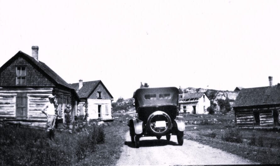 Michigan Ghost Town – A Dirt-Road ‘Downtown’ Near Michigamme Falls