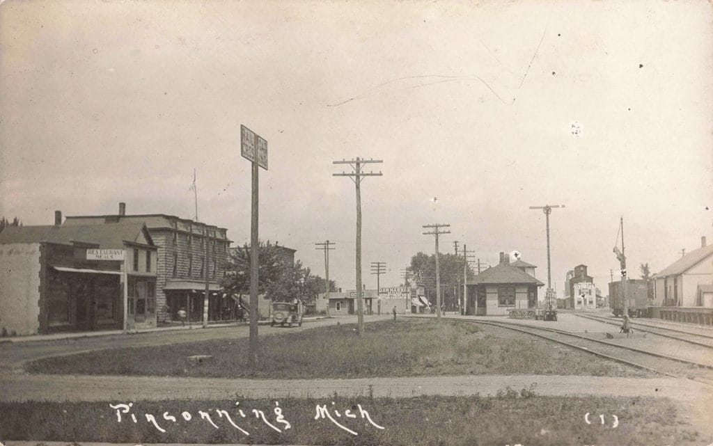 Tinder 4442 Tinder Rppc 008883 Tinder Rppc 008883 1643X1028