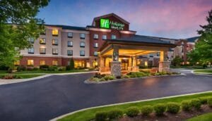 Holiday Inn Howell Mi Overview